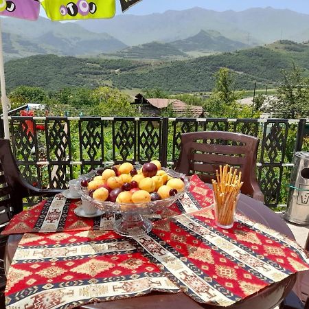 Ana-Maria Bnb Bed & Breakfast Tat'ev Eksteriør bilde