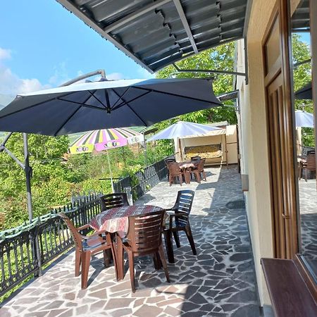 Ana-Maria Bnb Bed & Breakfast Tat'ev Eksteriør bilde