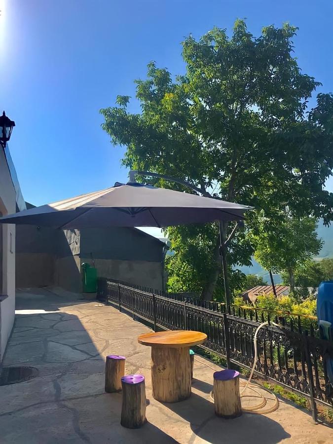 Ana-Maria Bnb Bed & Breakfast Tat'ev Eksteriør bilde