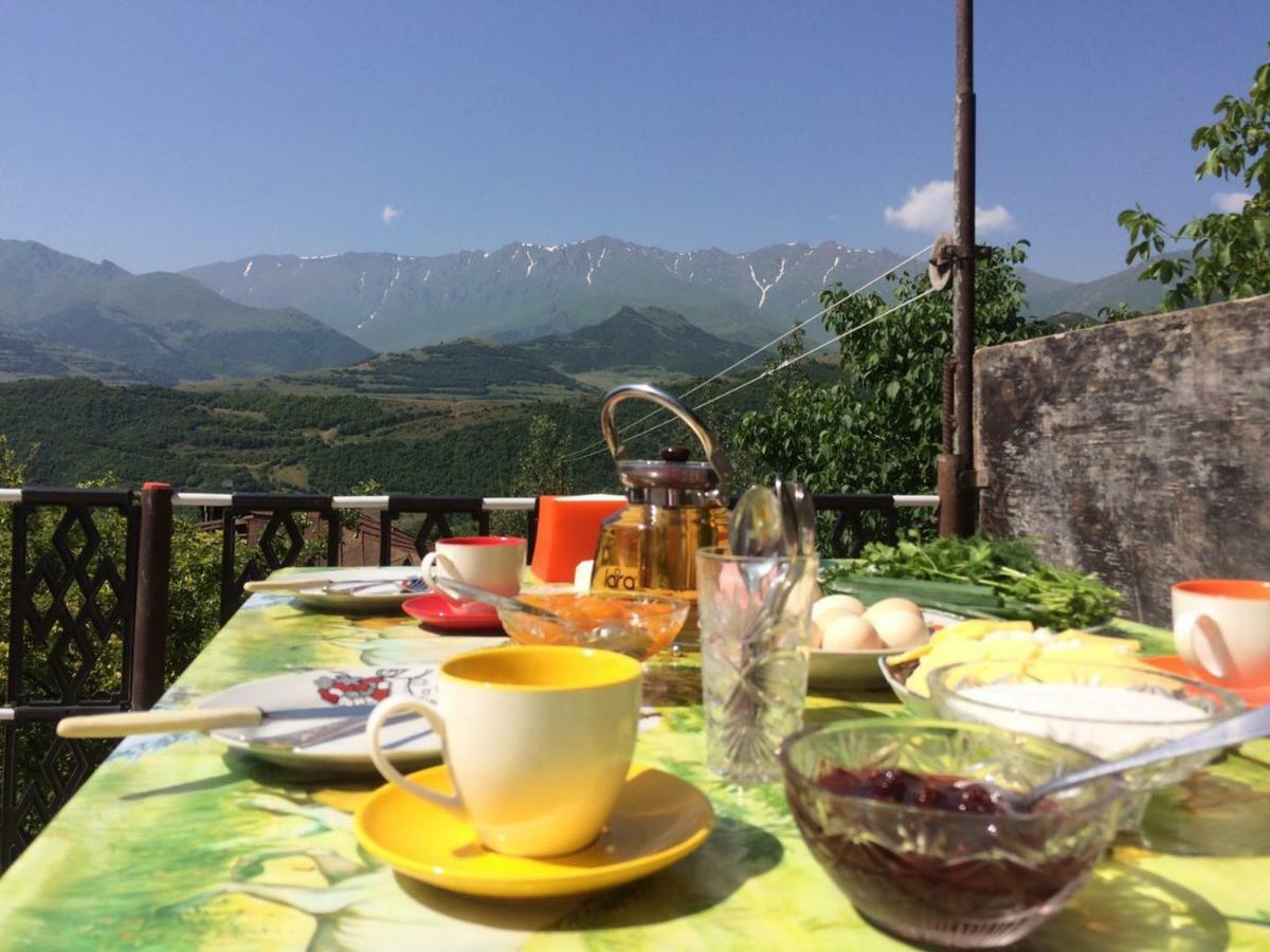 Ana-Maria Bnb Bed & Breakfast Tat'ev Eksteriør bilde