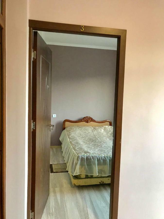 Ana-Maria Bnb Bed & Breakfast Tat'ev Eksteriør bilde